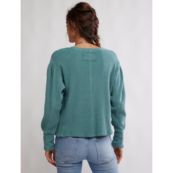 🆕 FREE PEOPLE We The Free Lapis Cuff Long Sleeve Top / Cypress - Picture 3 of 6